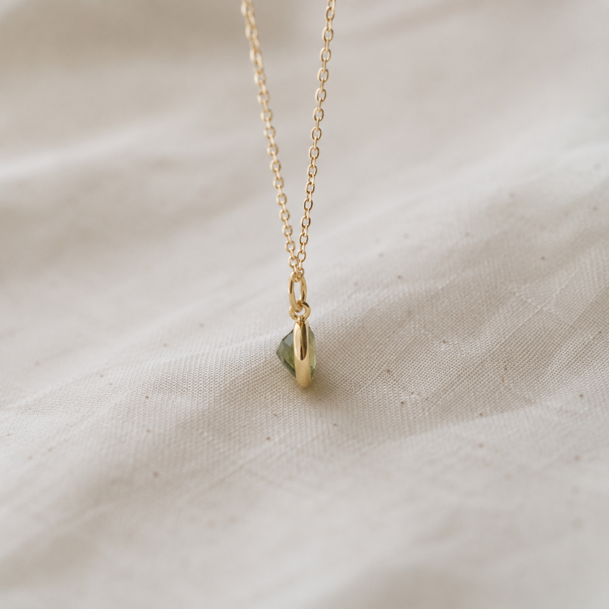 ペリドットの一粒ネックレス 6mm